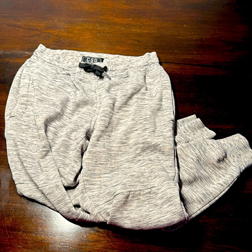 3/$30! 🛍️ Champs Gray Sweatpants